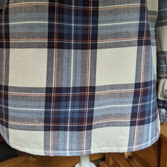 H&M Logg Flannel Button Up Shirt Cream Plaid - Picture 7 of 7